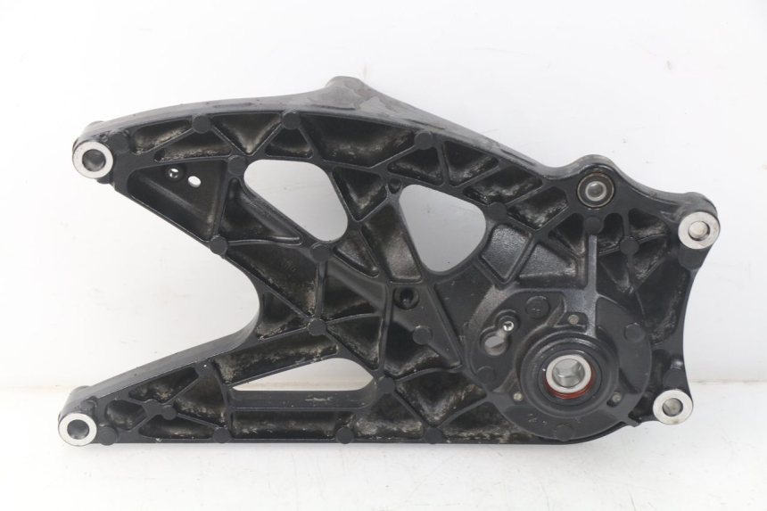 photo de MONTAJE TUBO ESCAPE MBK MW TRYPTIK 125 (2017 - 2022) - Detalle de la pieza