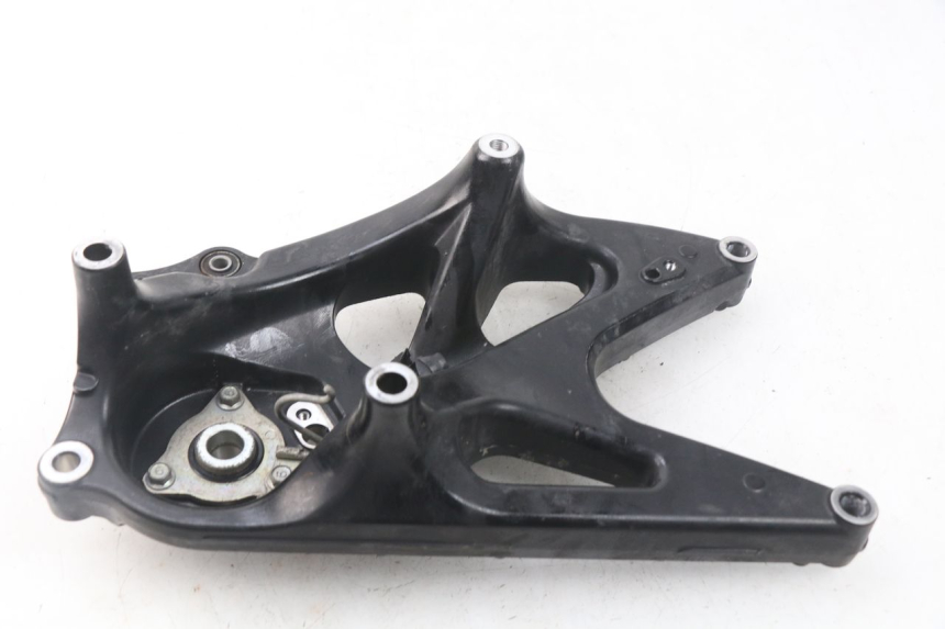 photo de MONTAJE TUBO ESCAPE MBK MW TRYPTIK 125 (2017 - 2022) - Otra perspectiva