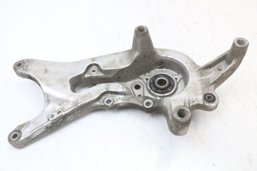 photo de MONTAJE TUBO ESCAPE MBK MW TRYPTIK 125 (2014 - 2016) - Primer plano técnico