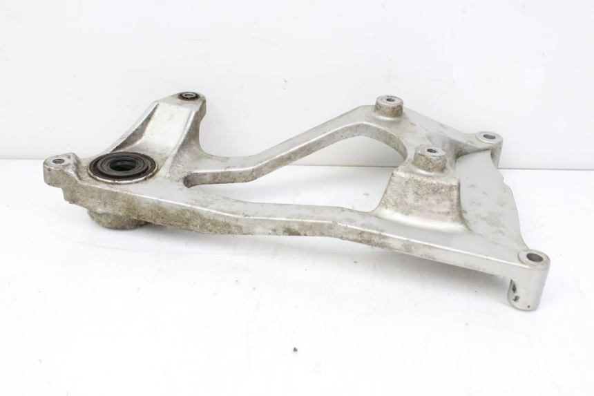 photo de SOPORTE DE ESCAPE KEEWAY OUTLOOK 125 (2007 - 2013) - Zoom estado de uso