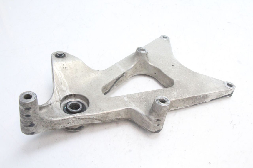 photo de MONTAJE TUBO ESCAPE HONDA PCX (JF28) 125 (2009 - 2011) - Detalle de la pieza