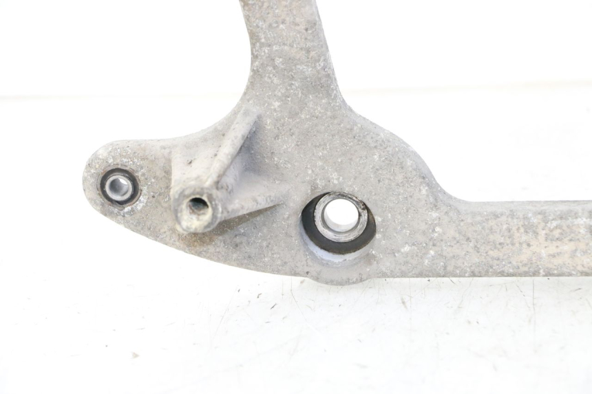 photo de MONTAJE TUBO ESCAPE PEUGEOT SATELIS 125 (2013 - 2018) - Zoom estado de uso