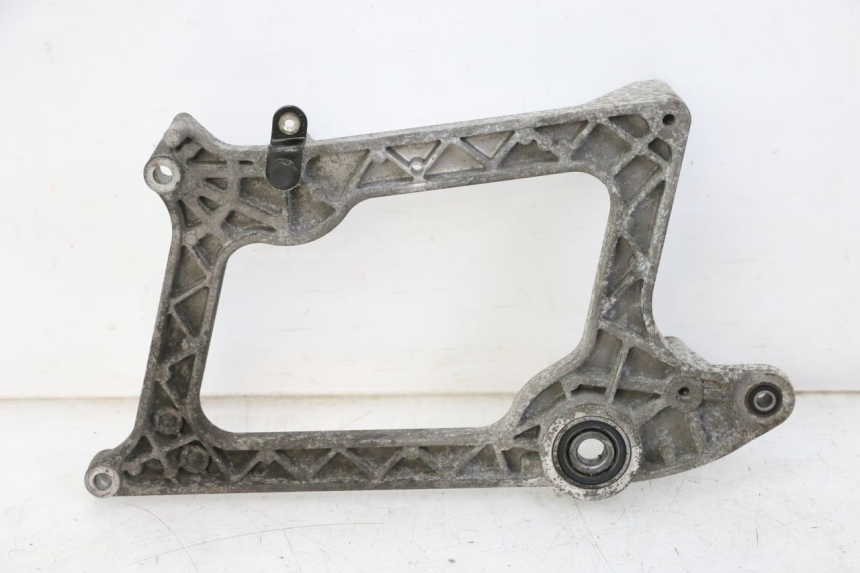 photo de MONTAJE TUBO ESCAPE PEUGEOT SATELIS 125 (2013 - 2018) - Zoom estado de uso