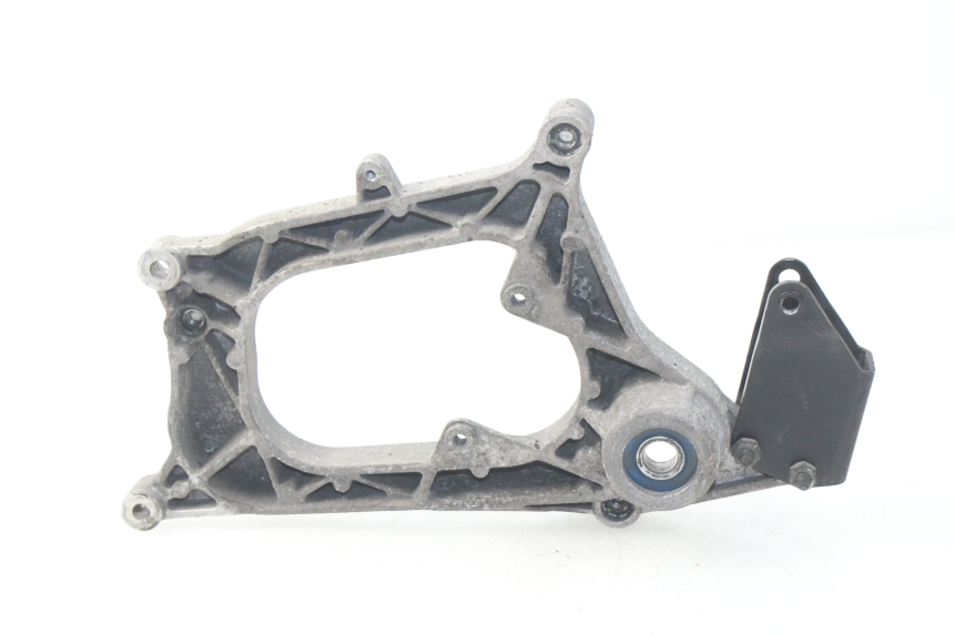 photo de MONTAJE TUBO ESCAPE PEUGEOT SATELIS 300 (2012 - 2015) - Detalle de la pieza