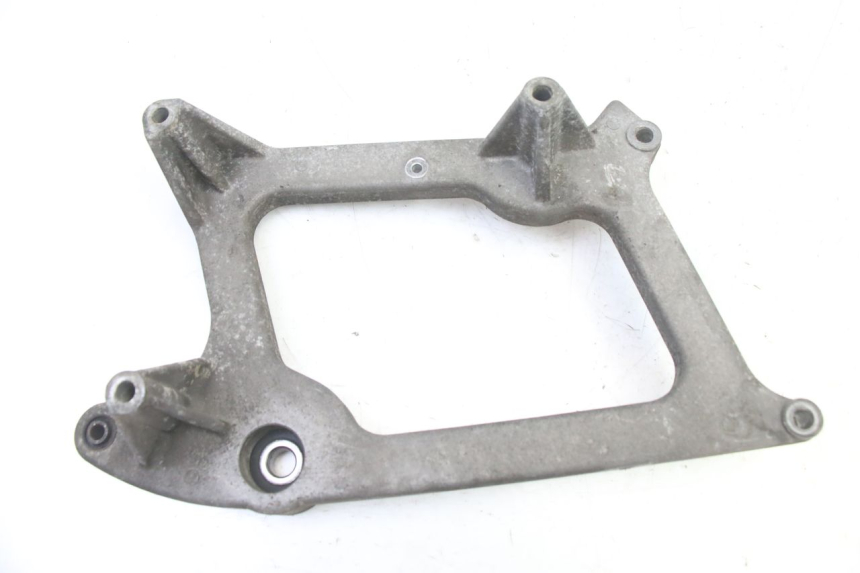 photo de MONTAJE TUBO ESCAPE PEUGEOT SATELIS 125 (2013 - 2018) - Vista principal