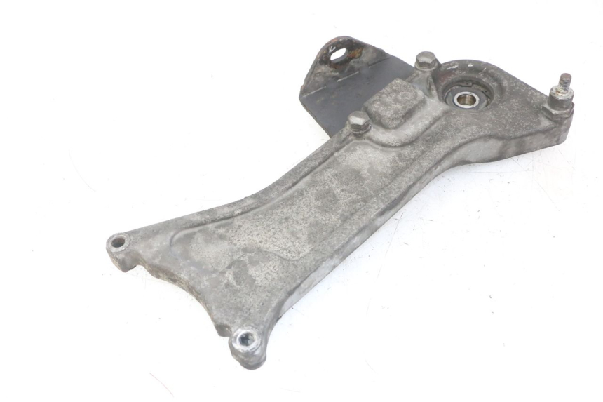 photo de MONTAJE TUBO ESCAPE APRILIA SCARABEO GT TOURING 125 (1999 - 2005) - Otra perspectiva