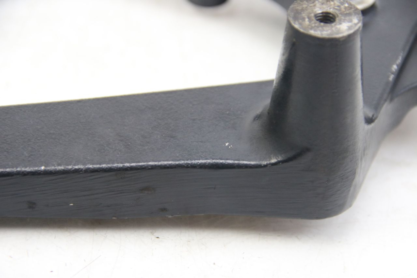 photo de SOPORTE DE ESCAPE SUZUKI SIXTEEN 125 (2008 - 2010) - Otra vista del artículo