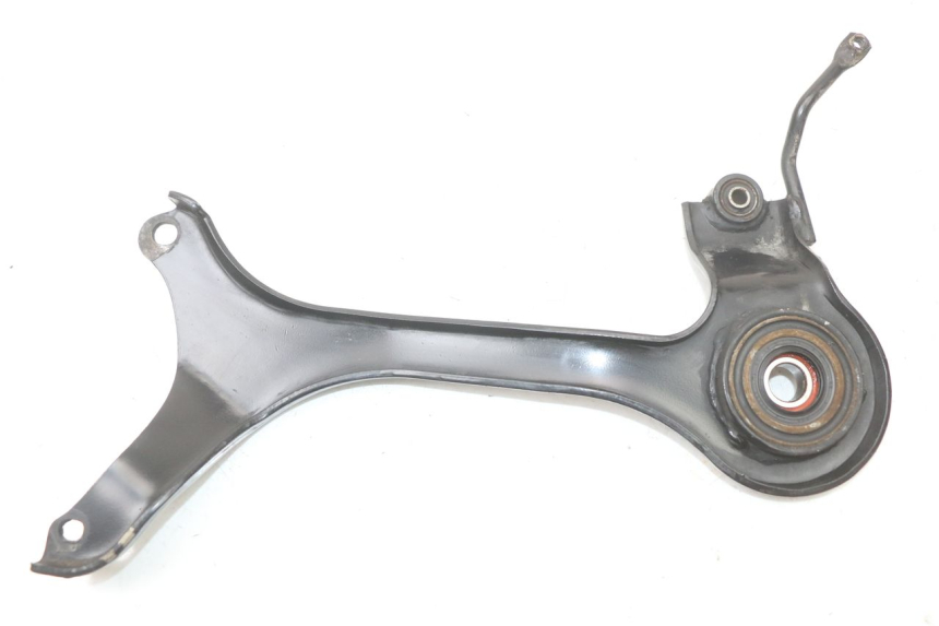 photo de MONTAJE TUBO ESCAPE KYMCO SUPER 8 4T 50 (2021 - 2024) - Detalles de los puntos de fijación