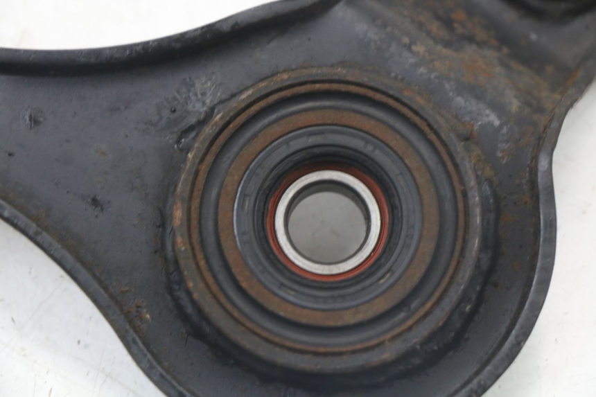 photo de MONTAJE TUBO ESCAPE KYMCO SUPER 8 125 (2008 - 2015) - Marcados y referencias originales