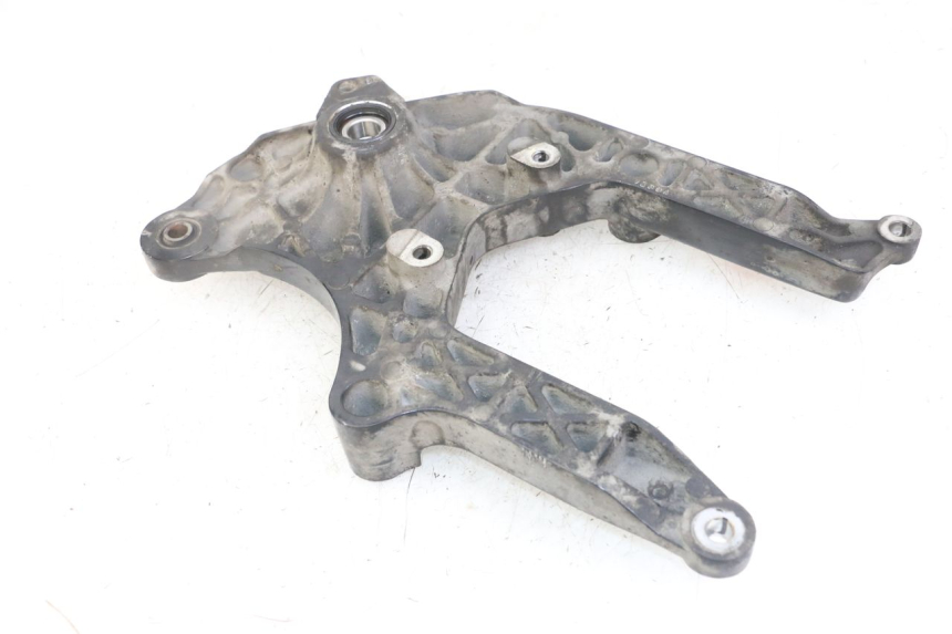 photo de MONTAJE TUBO ESCAPE SUZUKI BURGMAN 125 (2018 - 2021) - Zoom estado de uso