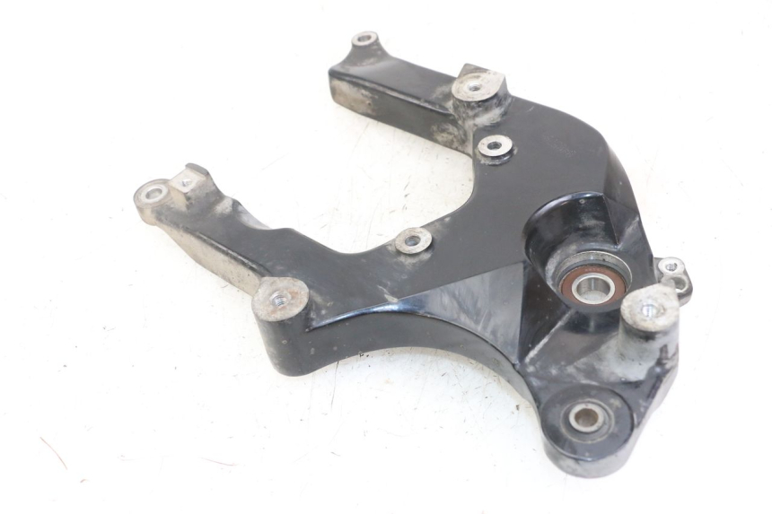 photo de MONTAJE TUBO ESCAPE SUZUKI BURGMAN 125 (2018 - 2021) - Otra perspectiva