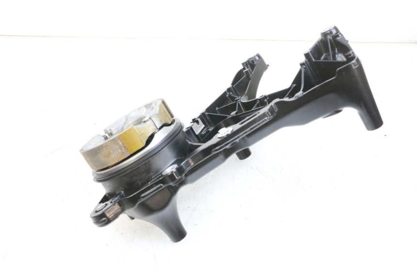 photo de MONTAJE TUBO ESCAPE YAMAHA TRICITY 300 (2020 - 2024) - Zoom estado de uso