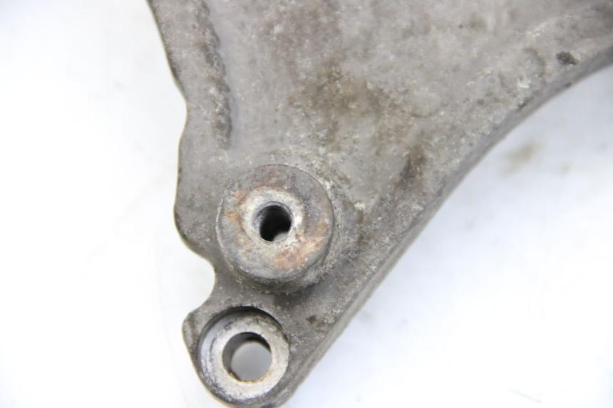 photo de SOPORTE DE ESCAPE PIAGGIO VESPA GRANTURISMO 125 (2003 - 2007) - Otra perspectiva