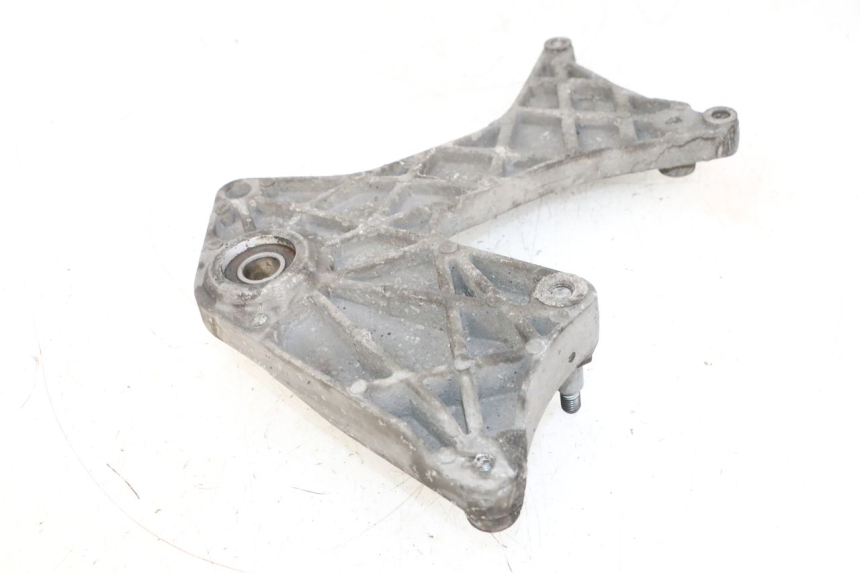 photo de SOPORTE DE ESCAPE PIAGGIO VESPA GTS SUPER IE 125 (2009 - 2016) - Zoom estado de uso