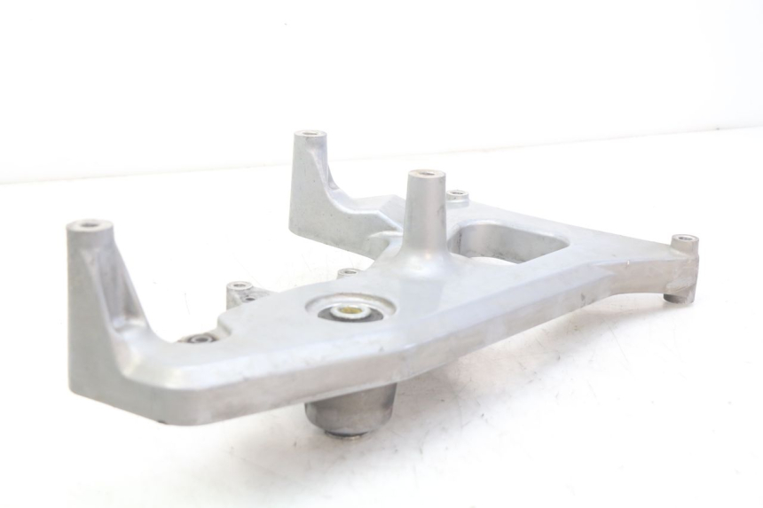 photo de MONTAJE TUBO ESCAPE YAMAHA X-CITY XCITY 125 (2007 - 2013) - Detalle de la pieza