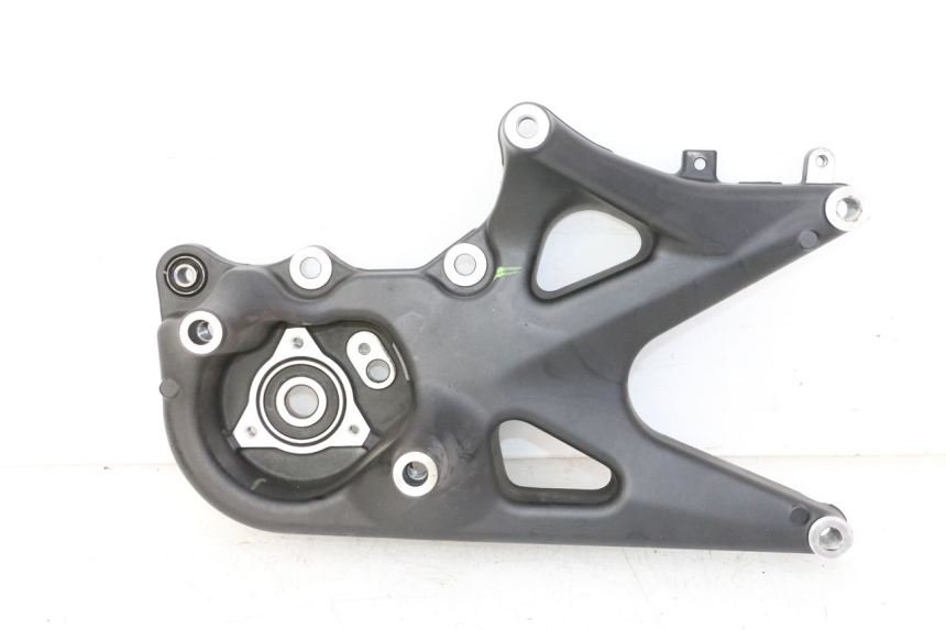 photo de MONTAJE TUBO ESCAPE YAMAHA XMAX X-MAX 125 (2021 - 2025) - Vista principal