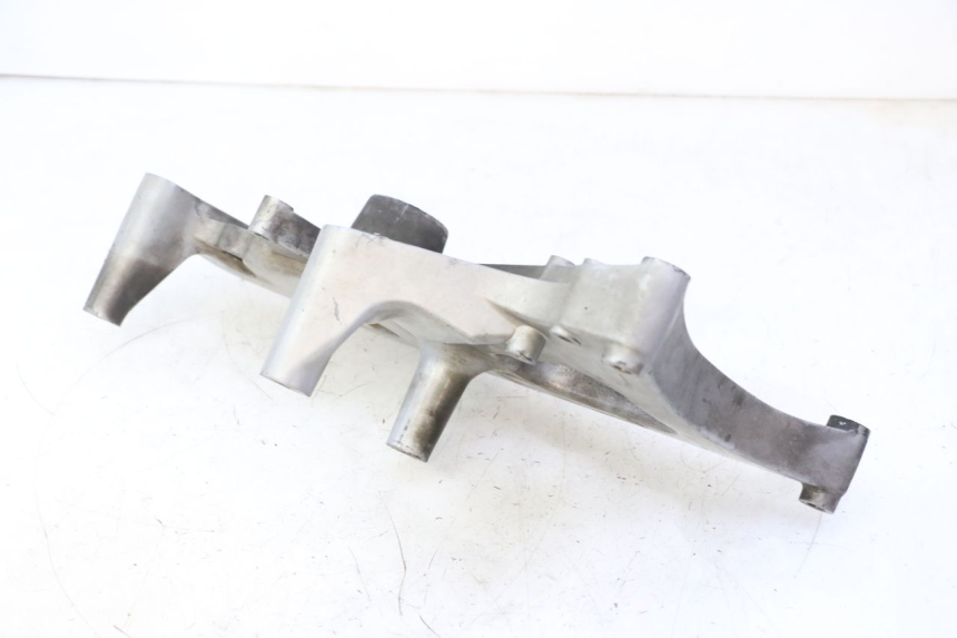 photo de SOPORTE DE ESCAPE YAMAHA X-MAX XMAX 125 (2010 - 2013) - Detalle de la pieza