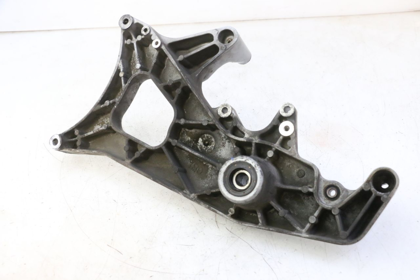 photo de SOPORTE DE ESCAPE YAMAHA X-MAX XMAX 125 (2010 - 2013) - Otra perspectiva