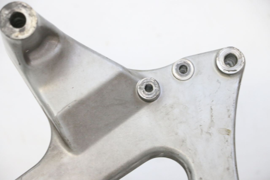 photo de SOPORTE DE ESCAPE YAMAHA X-MAX XMAX 125 (2010 - 2013) - Recambio usado revisado