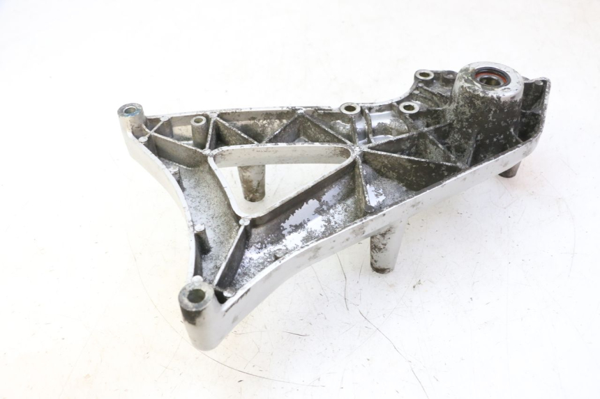 photo de SOPORTE DE ESCAPE YAMAHA X-MAX XMAX 250 (2006 - 2009) - Detalle de la pieza