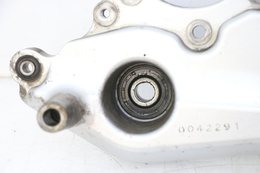 photo de SOPORTE DE ESCAPE YAMAHA X-MAX XMAX 250 (2006 - 2009) - Recambio usado revisado