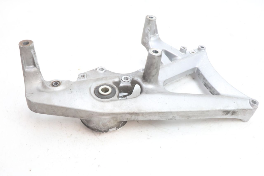 photo de SOPORTE DE ESCAPE YAMAHA X-MAX XMAX 125 (2010 - 2013) - Detalle de la pieza
