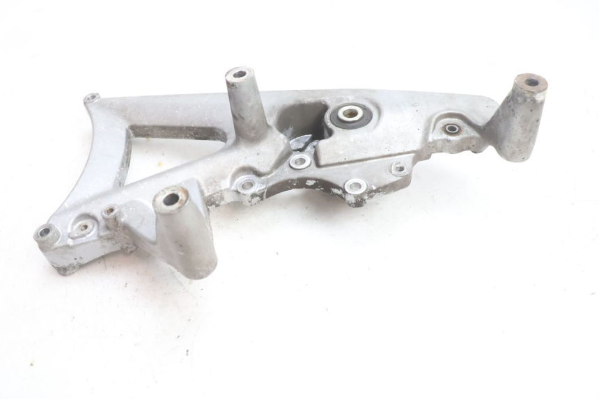 photo de SOPORTE DE ESCAPE YAMAHA X-MAX XMAX 125 (2010 - 2013) - Zoom estado de uso