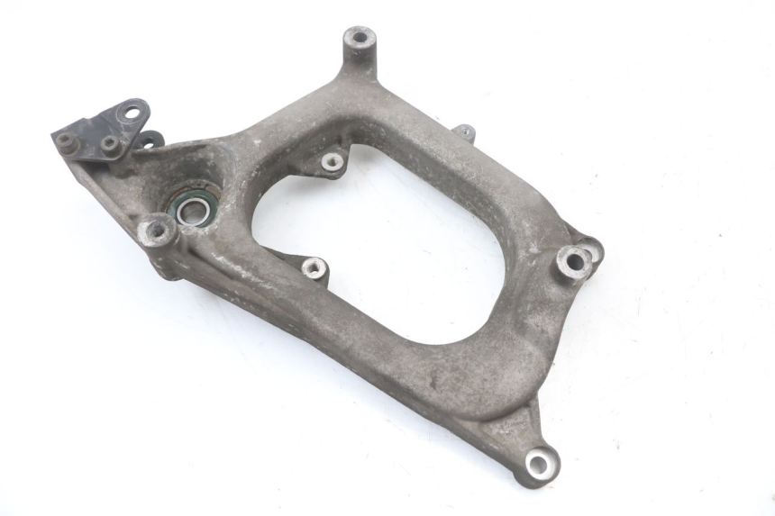 photo de SOPORTE DE ESCAPE PIAGGIO X8 125 (2004 - 2007) - Zoom estado de uso