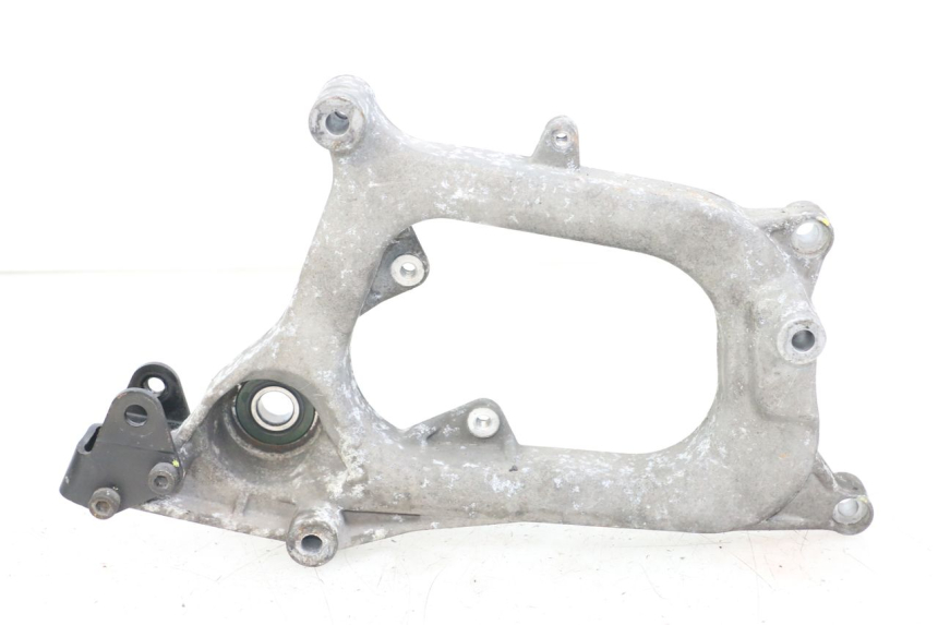 photo de SOPORTE DE ESCAPE PIAGGIO X8 125 (2004 - 2007) - Vista principal