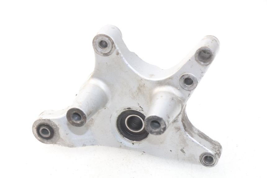 photo de SOPORTE DE ESCAPE YAMAHA YP MAJESTY 125 (2002 - 2006) - Vista principal