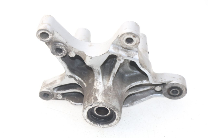 photo de SOPORTE DE ESCAPE YAMAHA YP MAJESTY 125 (2002 - 2006) - Zoom estado de uso