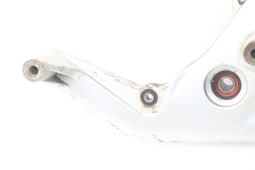 photo de SOPORTE DE ESCAPE YAMAHA YP MAJESTY 125 (2007 - 2010) - Zoom estado de uso