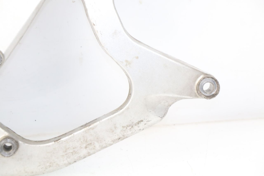 photo de SOPORTE DE ESCAPE YAMAHA YP MAJESTY 125 (2007 - 2010) - Otra perspectiva