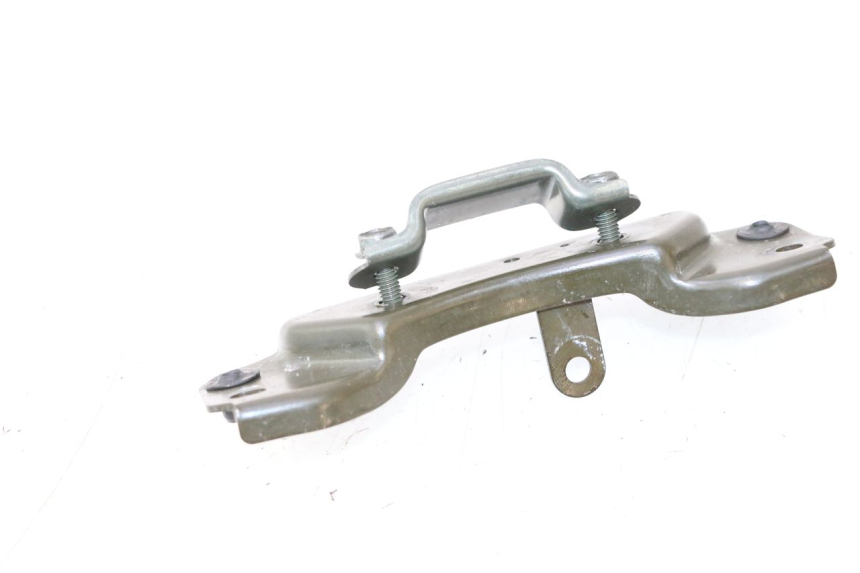 photo de SOPORTE DEPOSITO FUEL KAWASAKI ER-6 ER6 N 650 (2005 - 2009) - Primer plano técnico