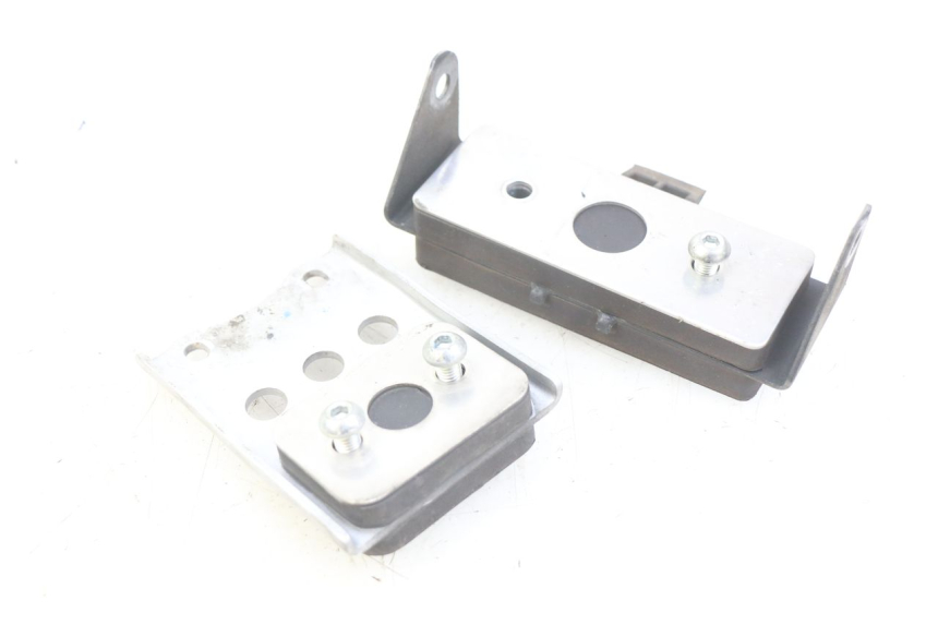 photo de SOPORTE DE DEPÓSITO YAMAHA FJR ABS 1300 (2006 - 2012) - Zoom estado de uso