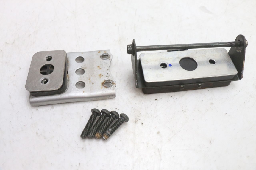 photo de SOPORTE DEPOSITO FUEL YAMAHA FJR 1300 (2001 - 2005) - Vista principal