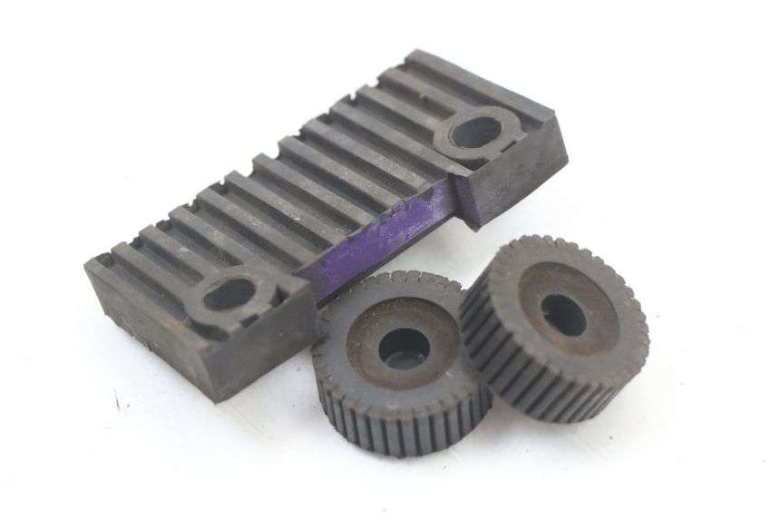 photo de SOPORTE DEPOSITO FUEL SUZUKI GN 125 (1997 - 2000) - Zoom estado de uso