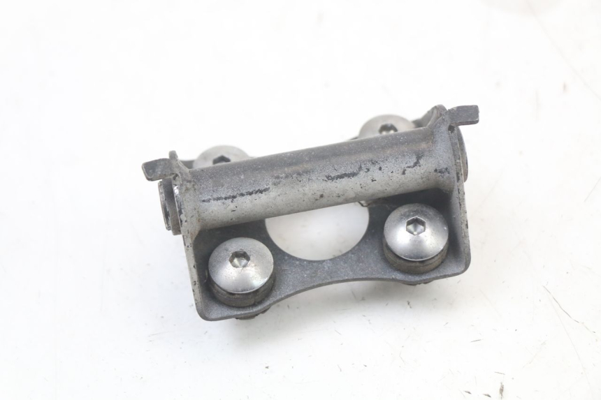 photo de SOPORTE DEPOSITO FUEL SUZUKI GSR 750 (2011 - 2017) - Vista general del producto