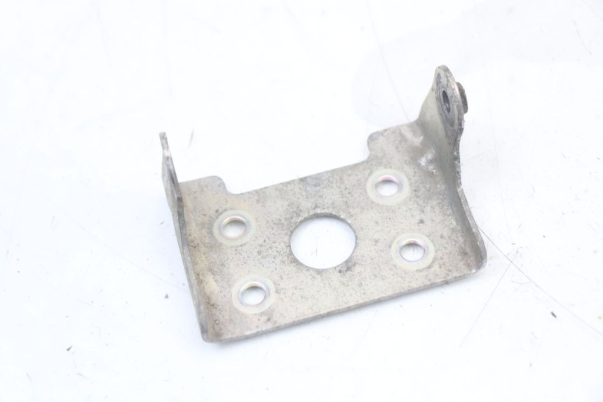 photo de SOPORTE DEPOSITO FUEL SUZUKI GSR 750 (2011 - 2017) - Estado de la superficie y material