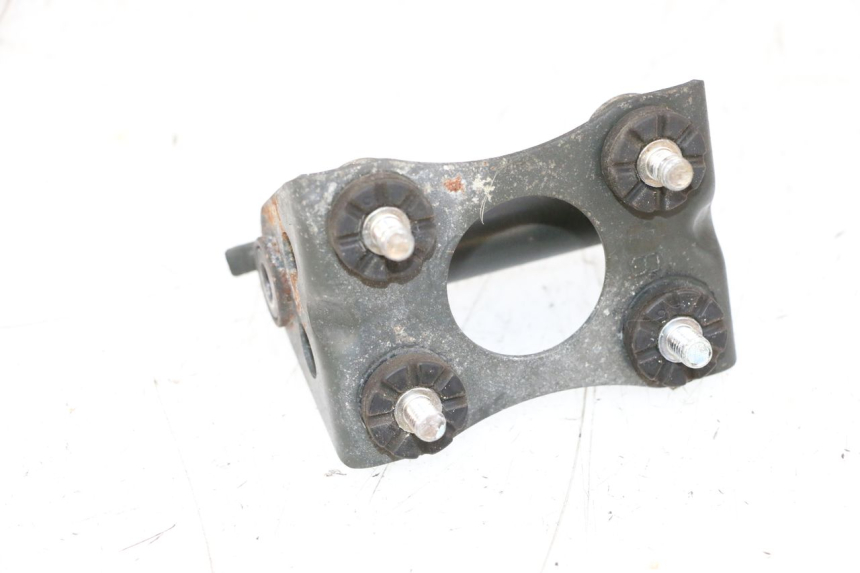 photo de SOPORTE DEPOSITO FUEL SUZUKI GSXR GSX-R 1000 (2003 - 2004) - Zoom estado de uso