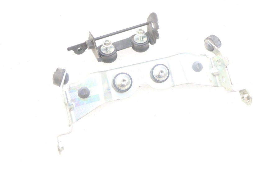 photo de SOPORTE DE DEPÓSITO YAMAHA MT-07 MT07 700 (2018 - 2020) - Zoom estado de uso