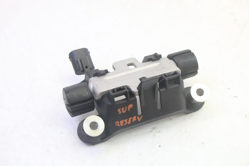 photo de SOPORTE DEPOSITO FUEL BMW R GS 1250 (2021 - 2024) - Zoom estado de uso