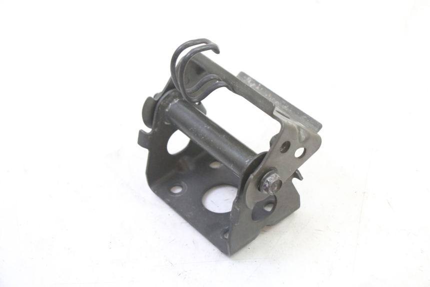 photo de SOPORTE DEPOSITO FUEL SUZUKI SV S 650 (2003 - 2009) - Detalle de la pieza