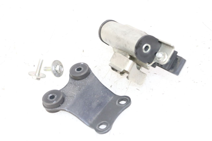 photo de SOPORTE DEPOSITO FUEL YAMAHA XJ6 ABS 600 (2008 - 2016) - Zoom estado de uso