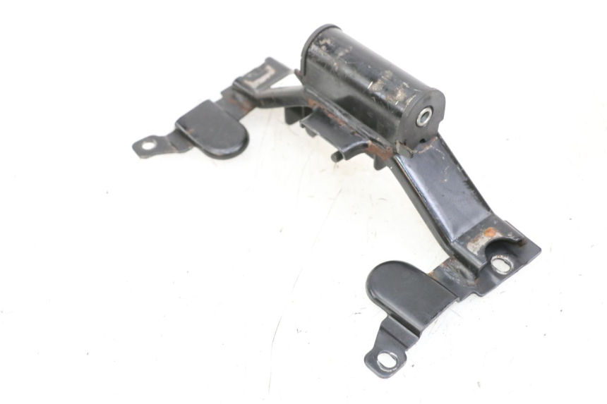 photo de SOPORTE DEPOSITO FUEL YAMAHA FZ1 FAZER 1000 (2007 - 2009) - Otra perspectiva