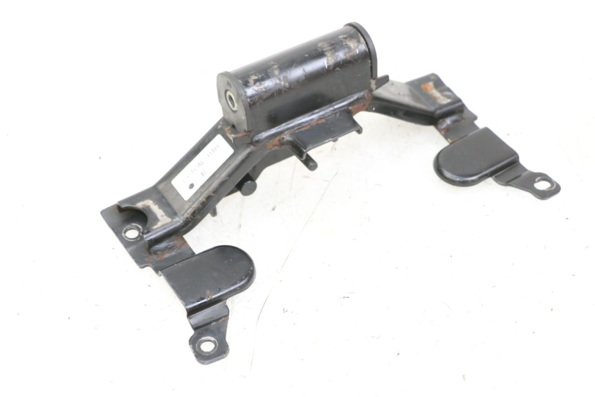 photo de SOPORTE DEPOSITO FUEL YAMAHA FZ1 FAZER 1000 (2007 - 2009) - Primer plano técnico