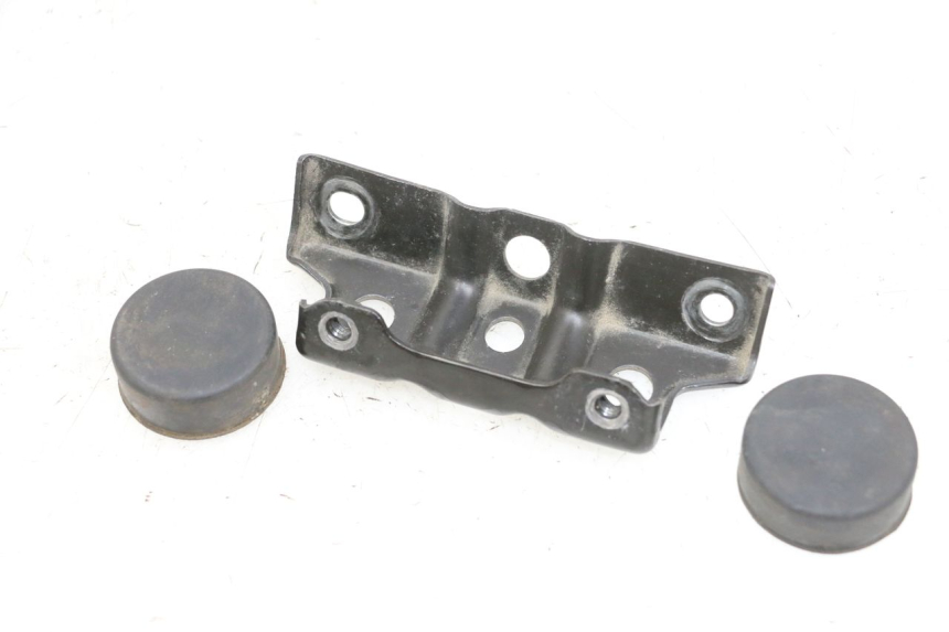 photo de SOPORTE DEPOSITO FUEL KAWASAKI ZR 7 750 (1999 - 2004) - Detalle de la pieza