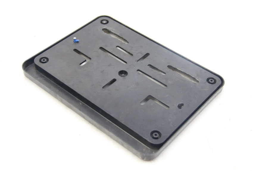 photo de SOPORTE DE PLACA YAMAHA BW'S BWS 125 (2010 - 2013) - Detalles de los puntos de fijación