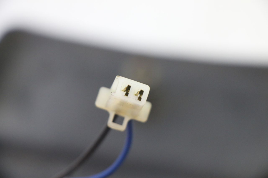 photo de PORTA MATRICULA YAMAHA BW'S 100 (1999 - 2002) - Detalles de los puntos de fijación