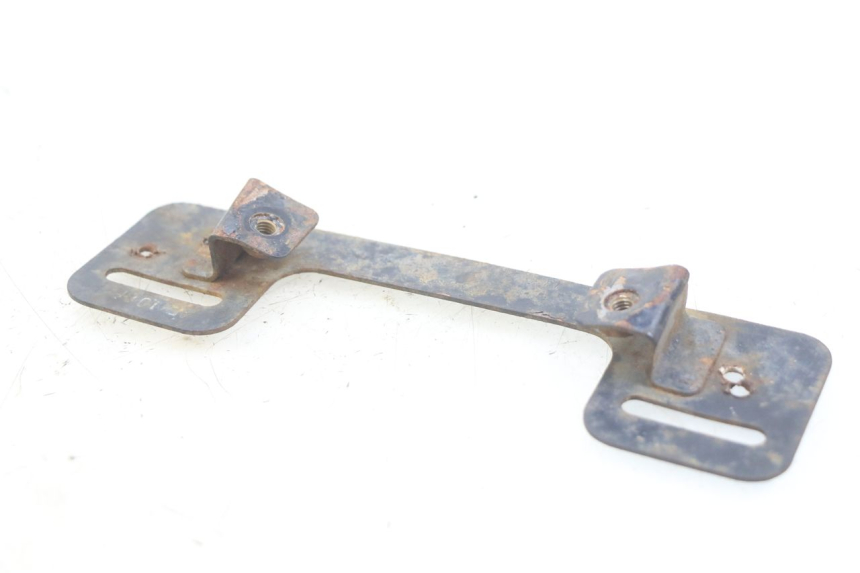 photo de SOPORTE DE MATRíCULA HONDA CM 125 (1983 - 2003) - Otra perspectiva